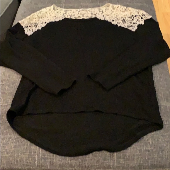 Long sleeve lace capped shirt - Picture 3 of 4